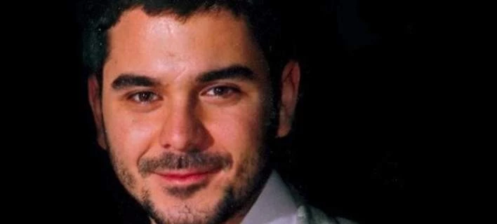 Δολοφονία Μ. Παπαγεωργίου: Ξέσπασε η μητέρα του στη δίκη – «Δολοφόνε, αλήτη. Ο Θεός υπάρχει και θα τιμωρήσει εσένα και τα παιδιά σου. Δολοφόνε»